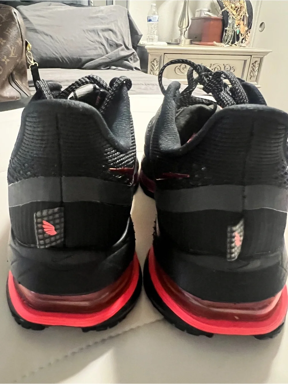 NWOB Nike Air Zoom Pegasus Premium in Hot Lava - Women’s Size 6.5